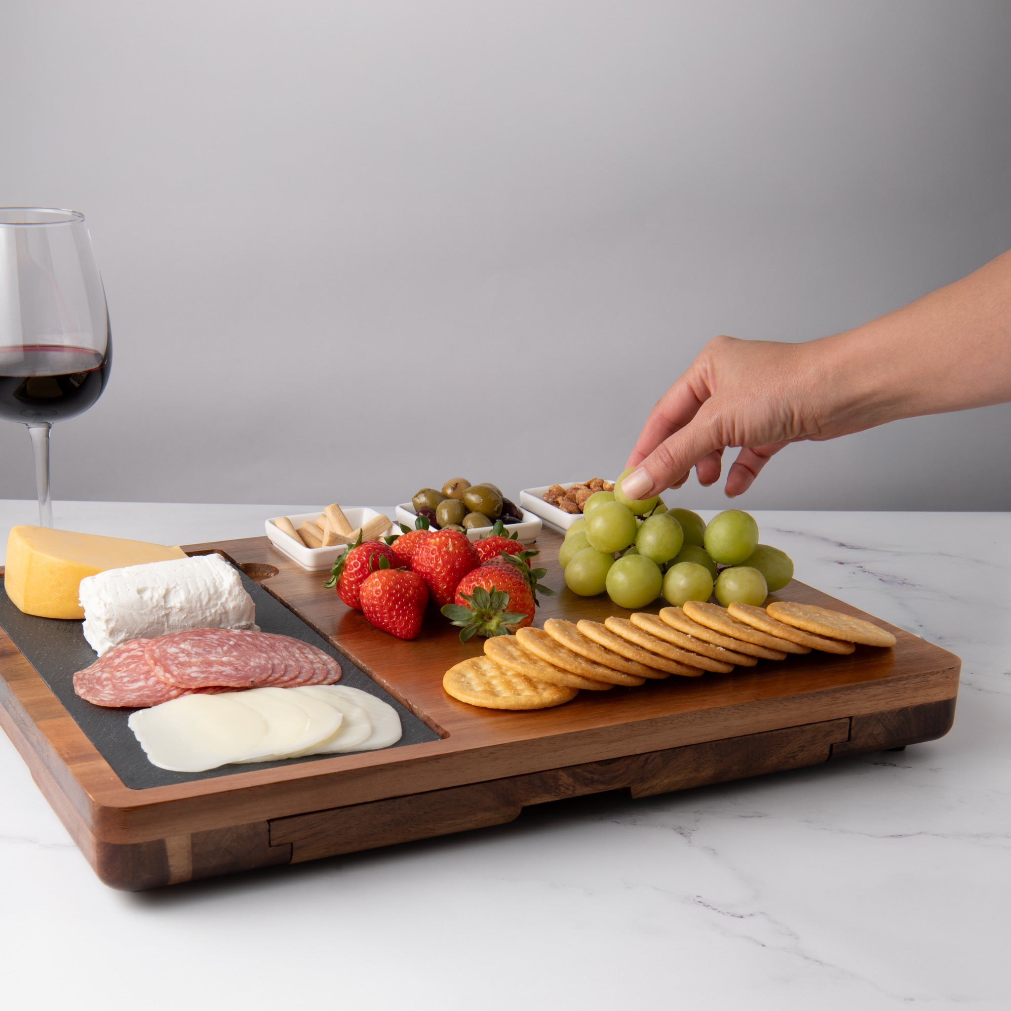 PREMIUM ACACIA WOOD CHARCUTERIE SET